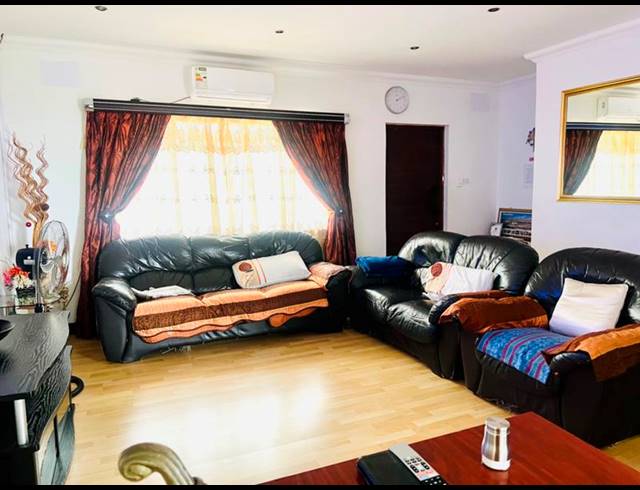 4 BEDROOM HOUSE FOR SALE IN RESERVOIR HILLS